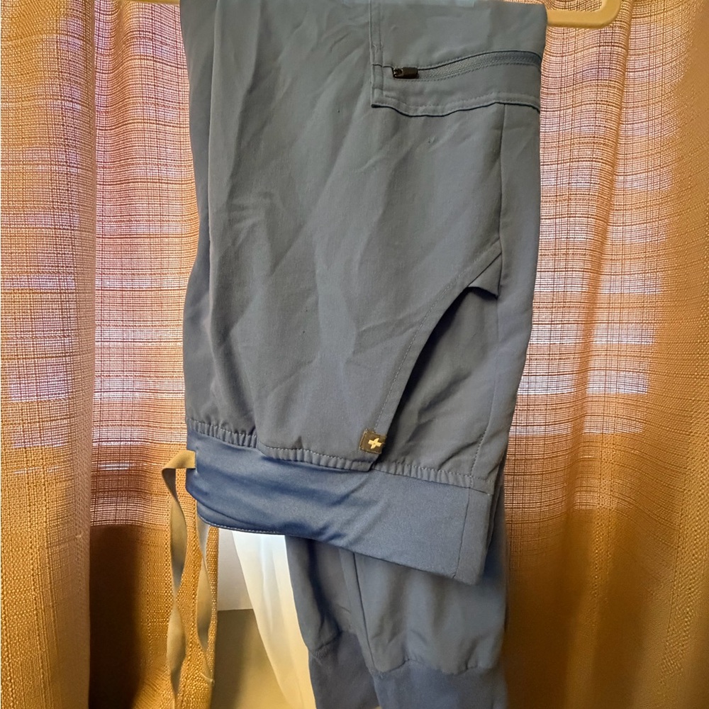 Figs scrub joggers